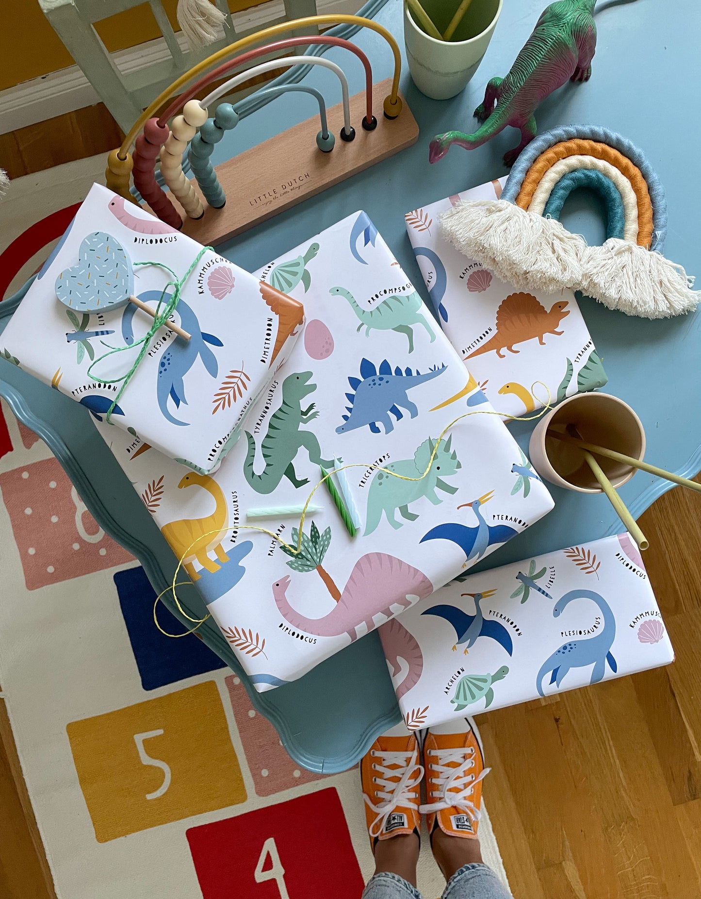 Mimirella, Geschenkpapier, DIno